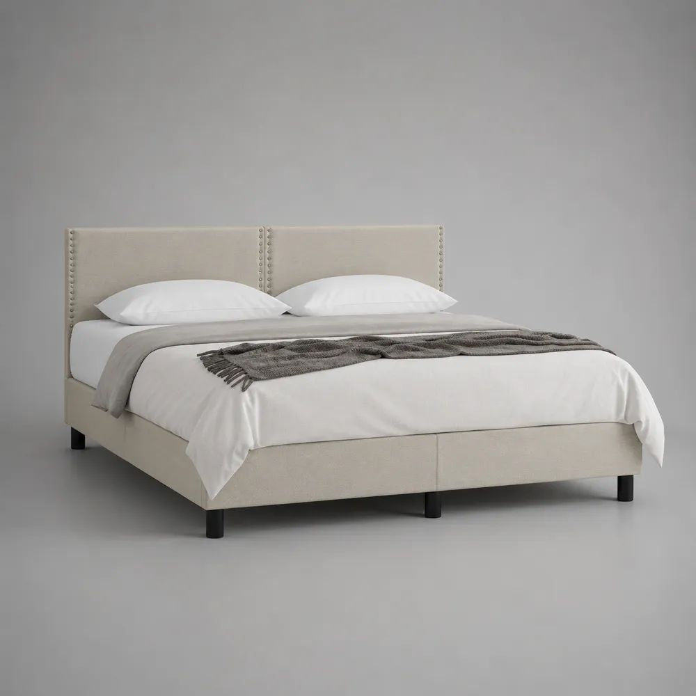 Letto matrimoniale imbottito beige in tessuto, 170 x 212 x 112 cm, rete 160 x 200 cm, testiera con borchie