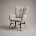 Poltrona a dondolo in tessuto beige con schienale alto, telaio in metallo e pattini in legno, 75 x 90 x 100 cm
