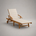 Lettino prendisole reclinabile in legno massello di acacia con cuscino crema e ruote, 200 x 67 x 30 cm
